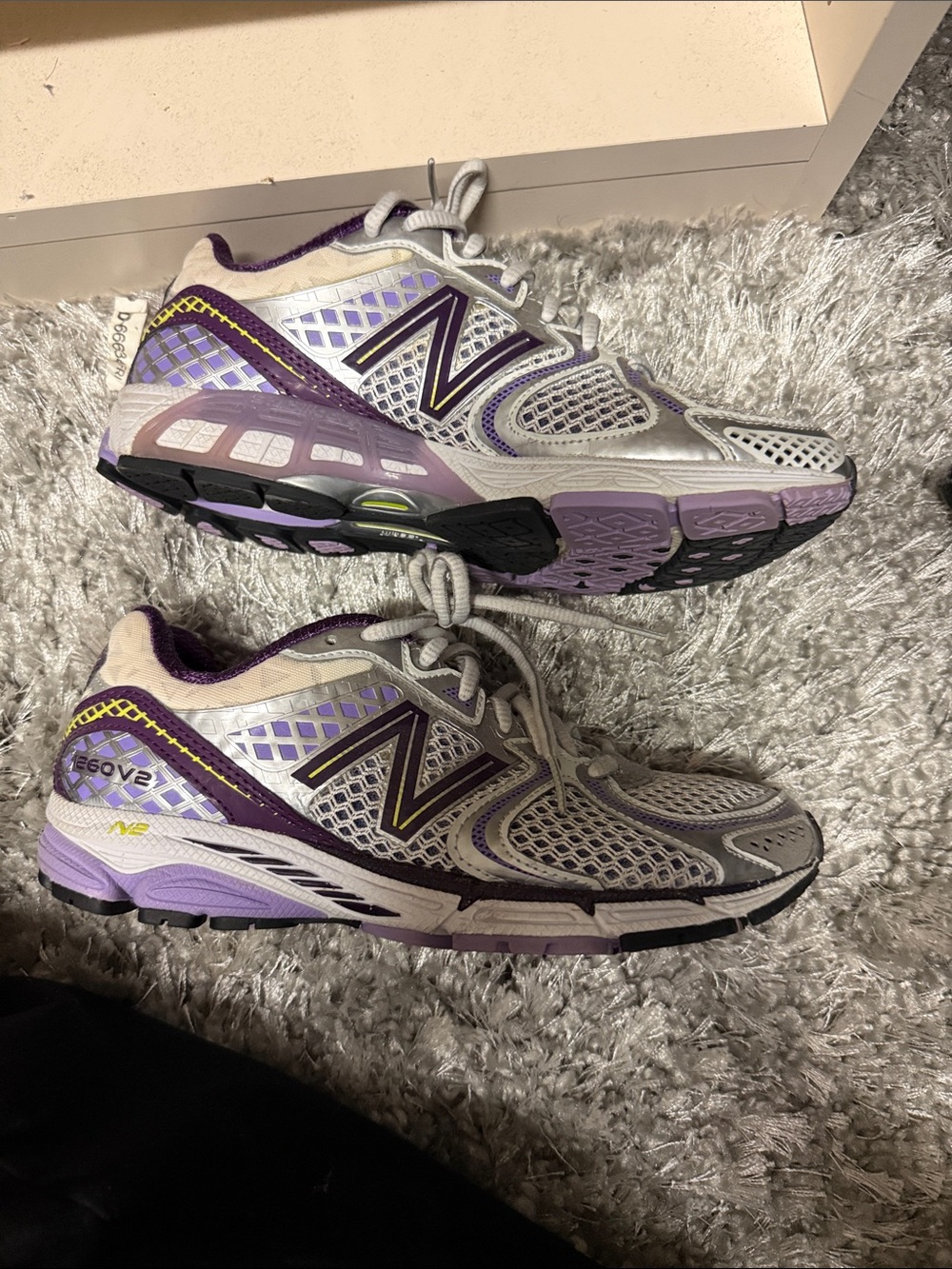 New Balance Women's Silver and Purple Mesh Running Sneakers 6.5